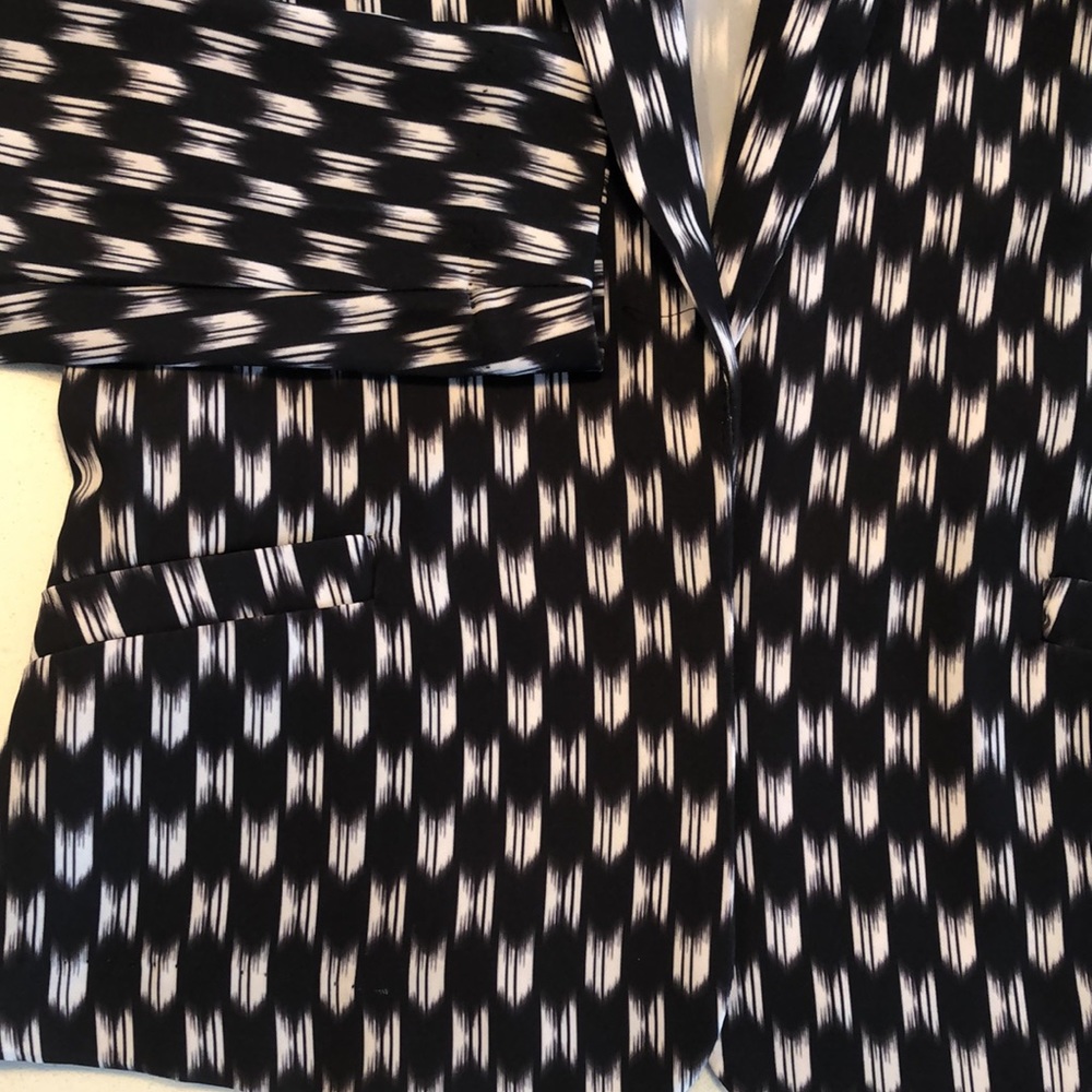 π 2/25$ H&M blazer - Picture 3 of 3
